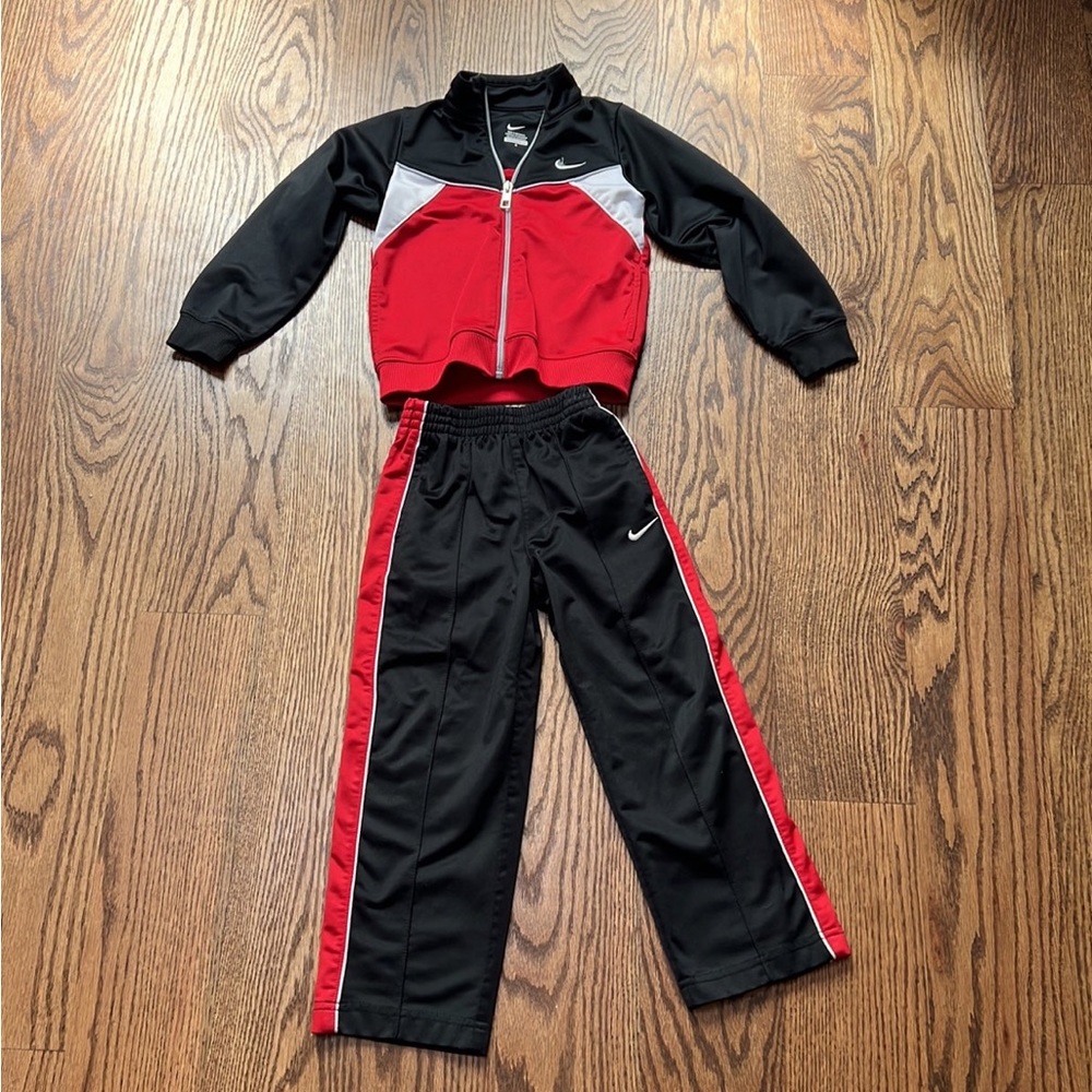 Size 4 Nike zip up and pants